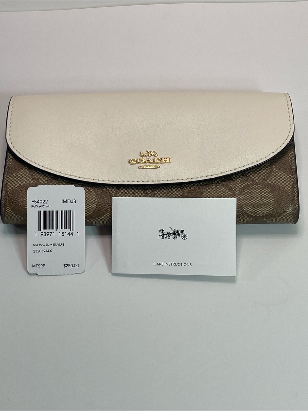Coach Cream Leather Flap Signature Wallet Brand New with Tags